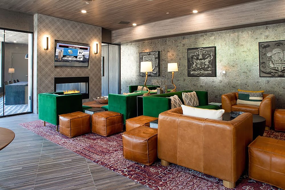New Haven Vacations - Luxury Furnished Apartments by Hyatus Downtown at Yale - Property Image 2