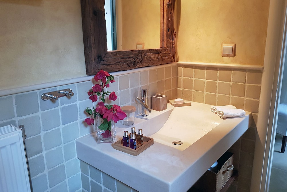 Thermesea Luxury Lodge
