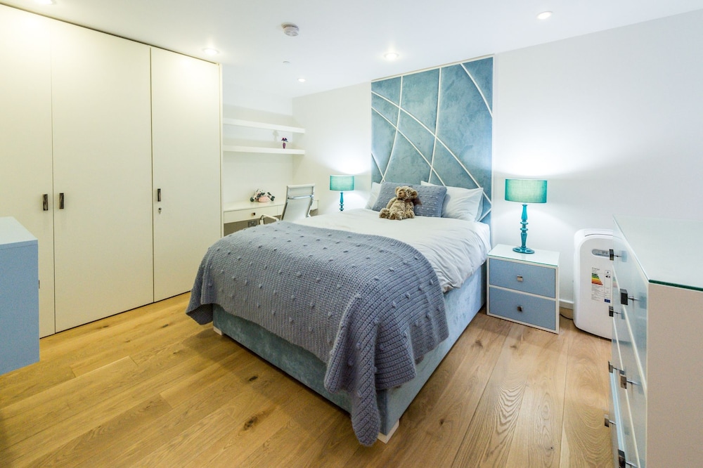 Meritas Court by Lime Street