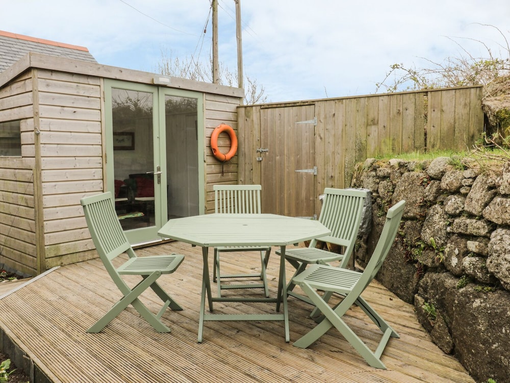 Brunnion Cottage