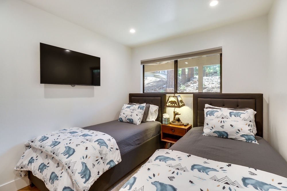 Lake Tahoe Vacations - Stylish Incline Village Vacation Rental w/ A/c! - Property Image 24
