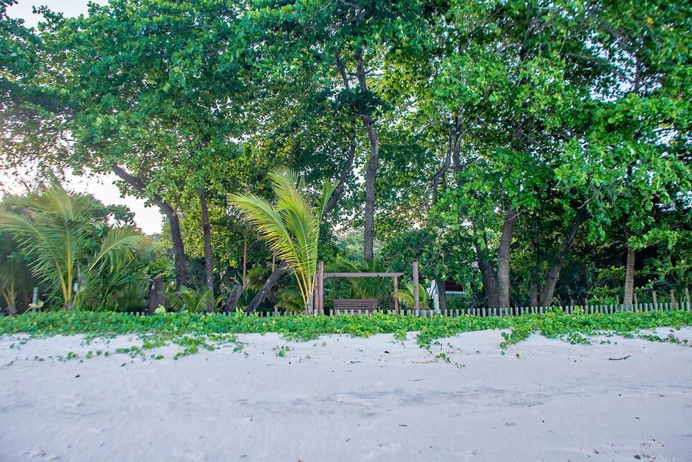 Suite Recanto dos Macacos - Quarto 2