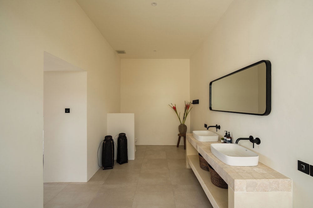 Rumah Tiha by Alfred in Bali