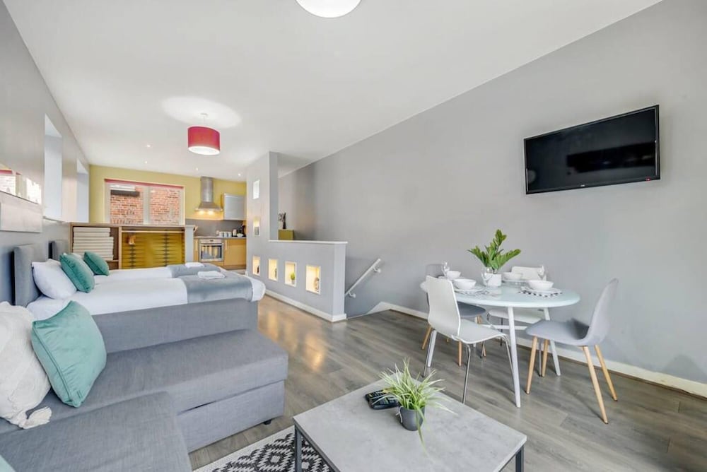 Host Stay Campbell Sq Roof Terrace Apt