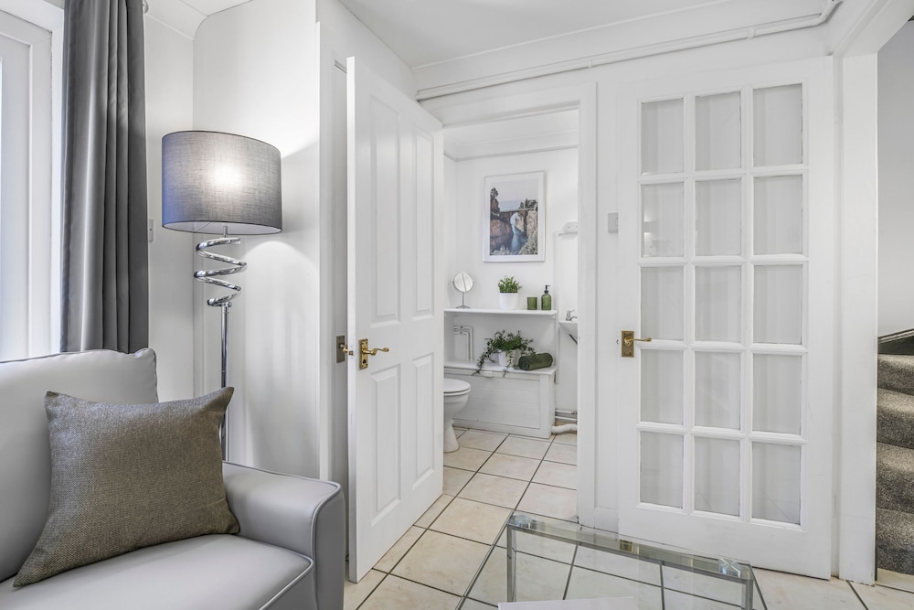 Angus Suites by Your Lettings