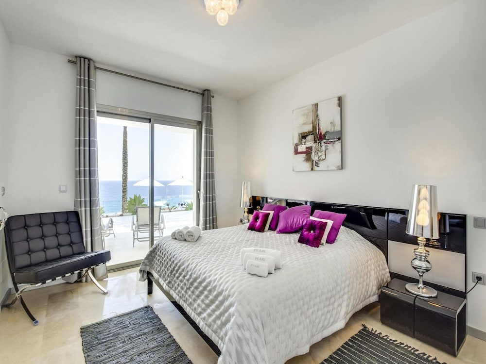 Beautiful Villa With Leisure Activities