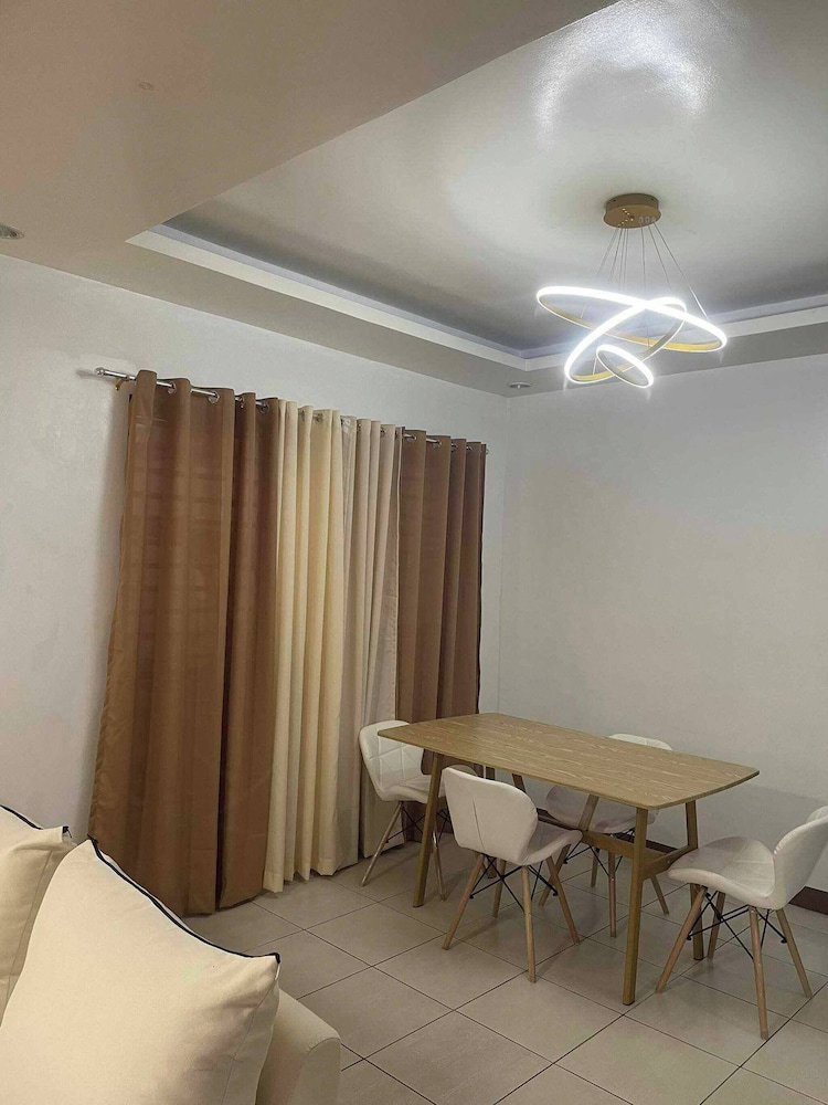 Elisha's Staycation Place-your Home Away From Home
