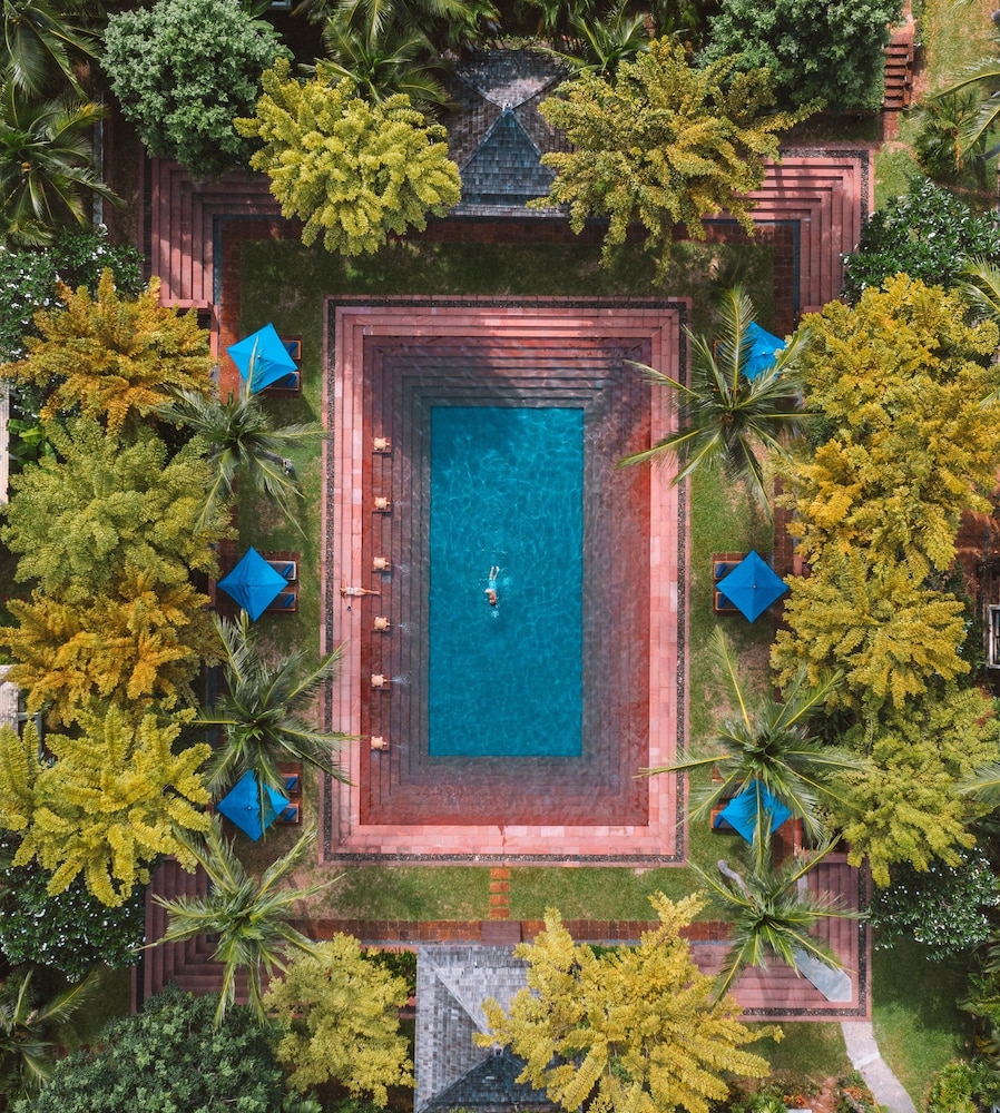 Melati Beach Resort & Spa 37