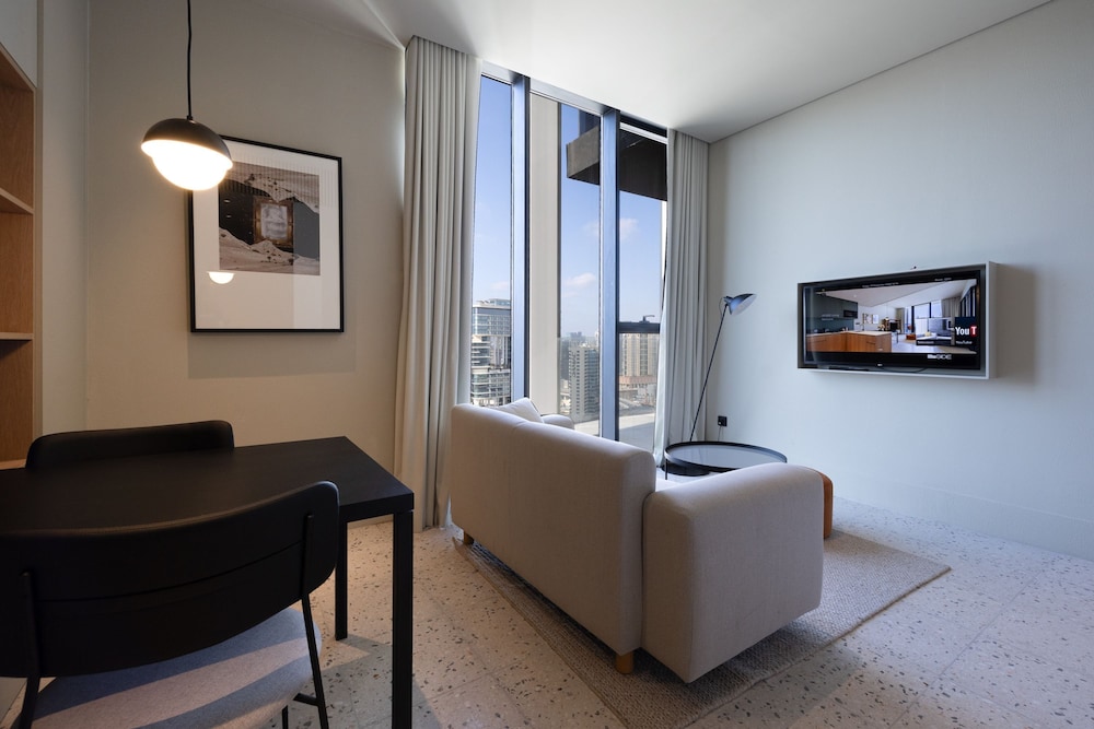 Modern Studio at Upside Living With Burj Views - Business Travelers