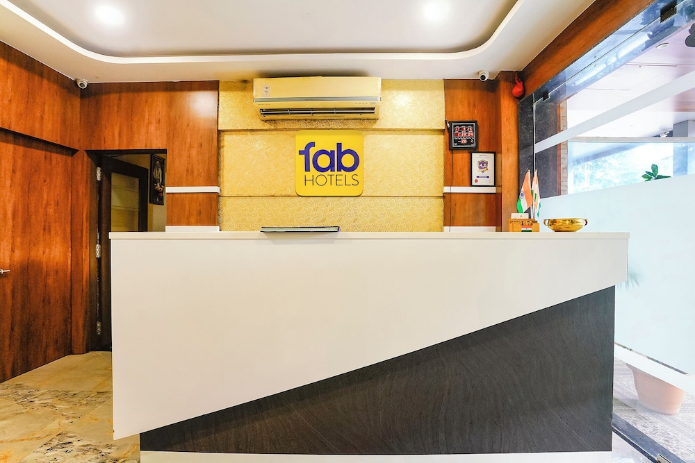 Fabhotel Ratna Mahal