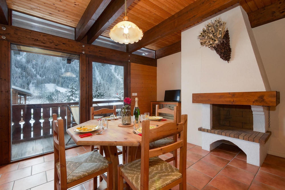 Chalet R Sidence Chantey Mourry 6