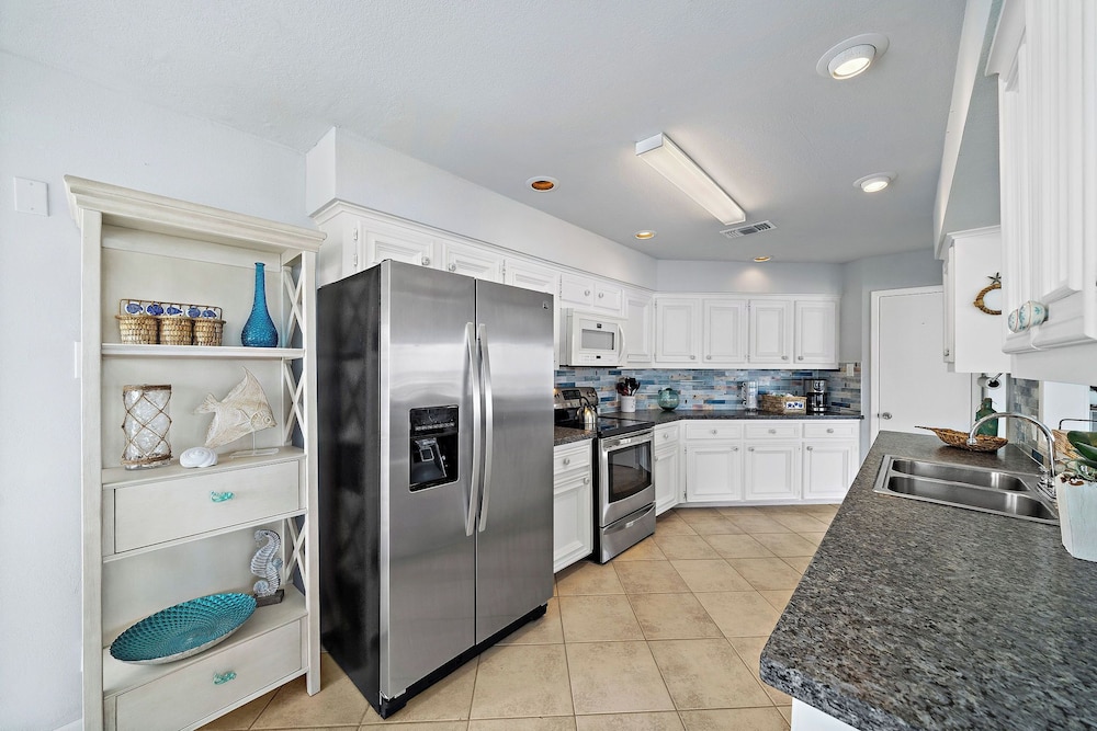 Butterfly Dunes by Ryson Vacation Rentals