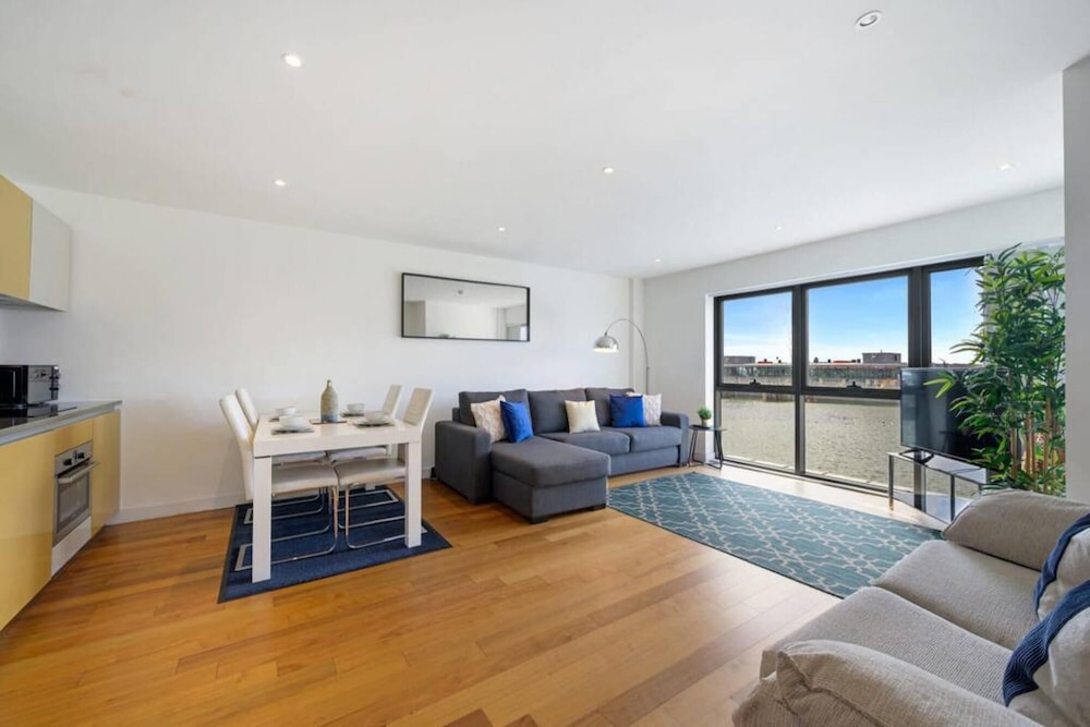 Host Apartments Waterfront View