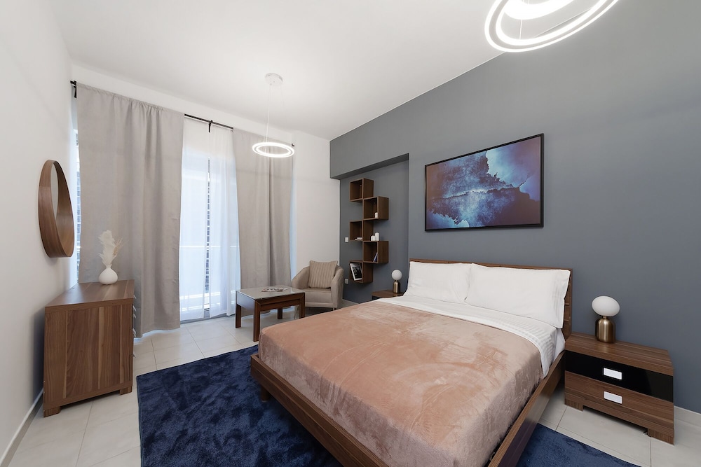 apartment executive tower