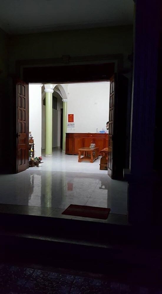 Hoa Chau