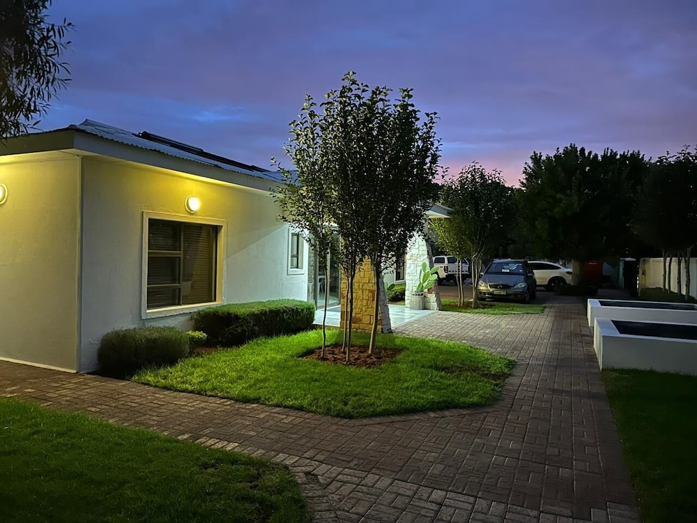 Maxton Boutique Hotel