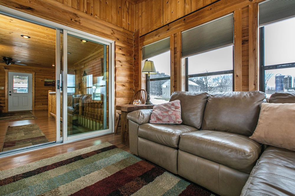 Lorelei Cabins Aster view 3