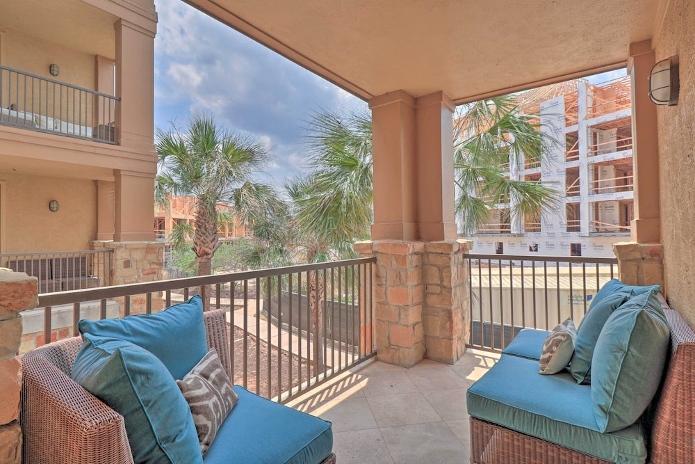 Lake LBJ Condo w/ Balcony Shared Boat Docks - Property Image 5