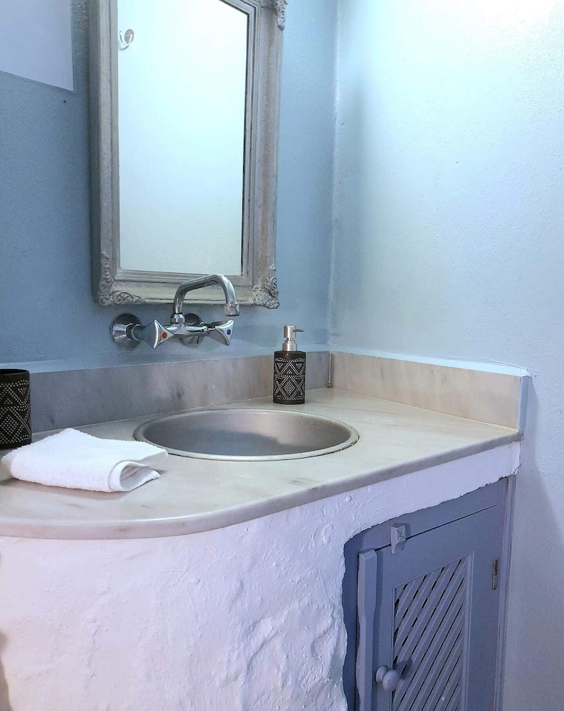 Traditional 2 Bd Chora House Patmos
