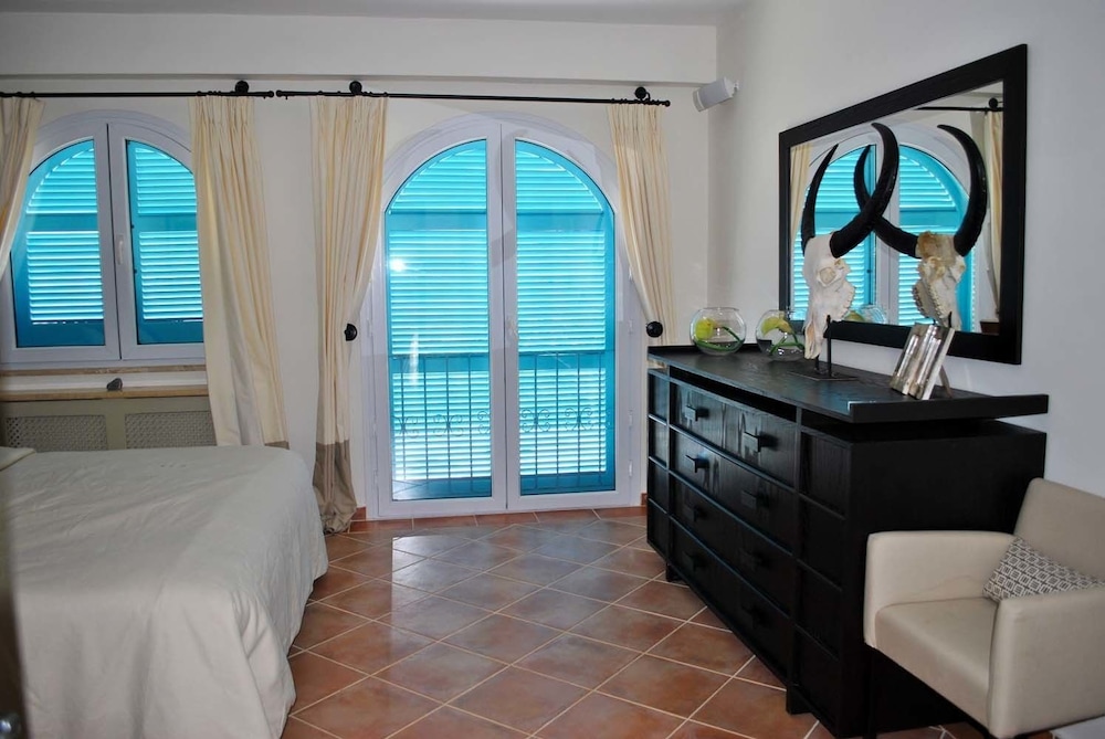 Villa Alex by Amy Villas
