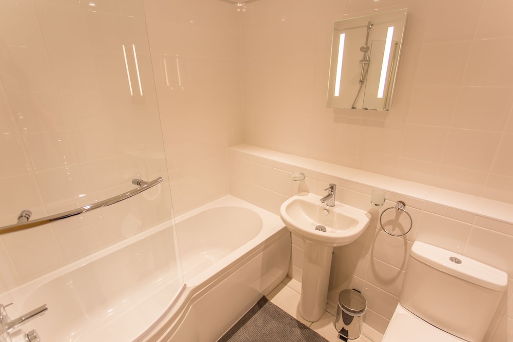 Oxford Vacations - Razia Apartments - Property Image 133