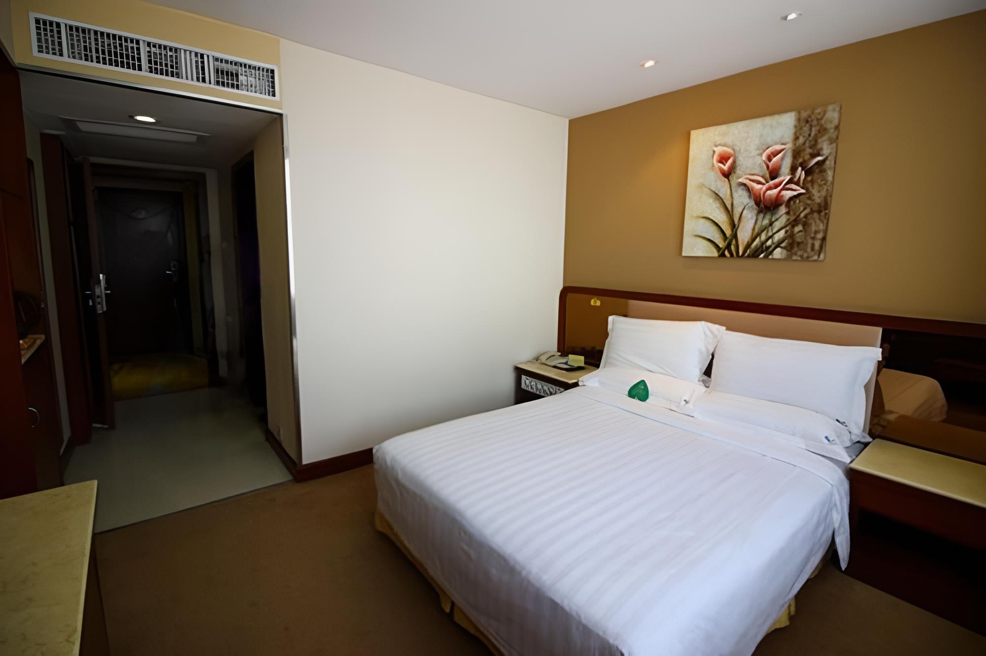 L Hotel Lianhua