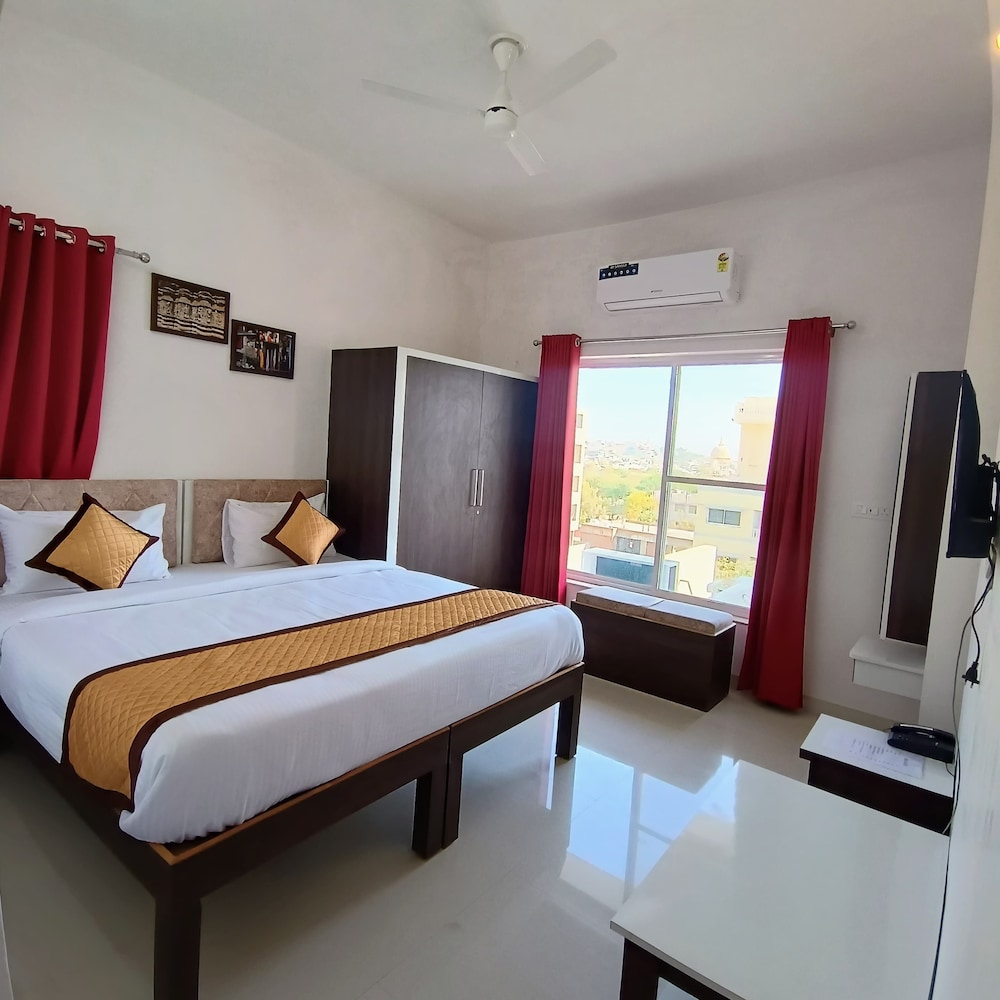 Hotel Arul's