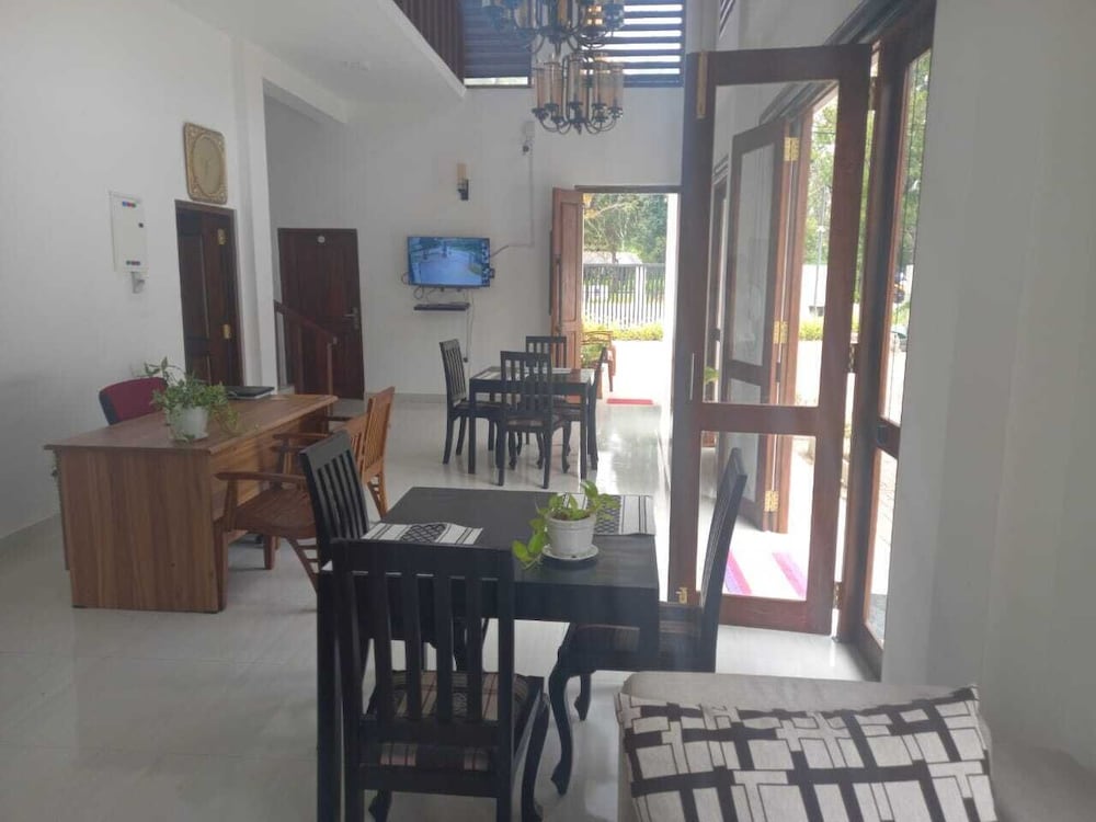 RAJABAWANA Holiday Resort