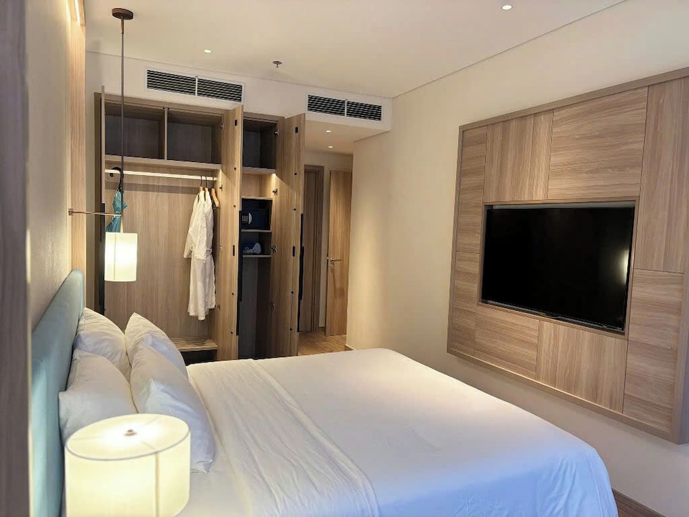 Alacarte Ha Long Bay By Azure
