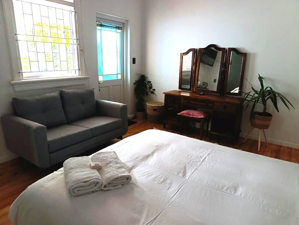Guinea Fowl Lodge