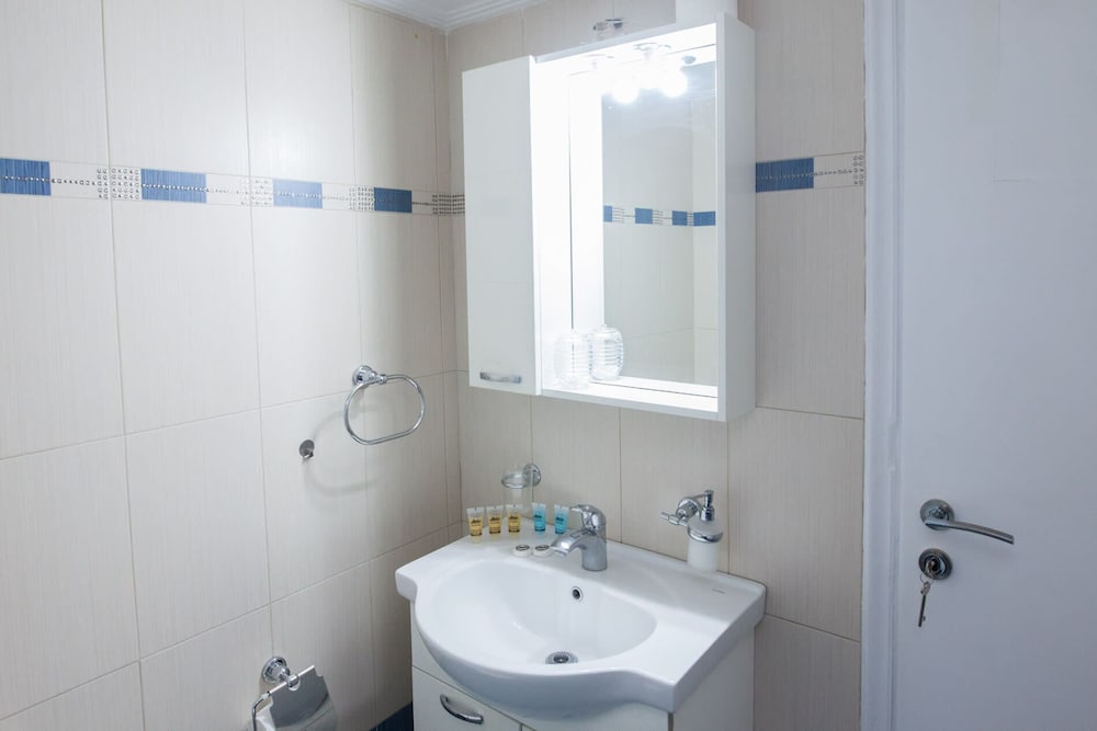 Beautiful 2 bedrooms apt at Filothei