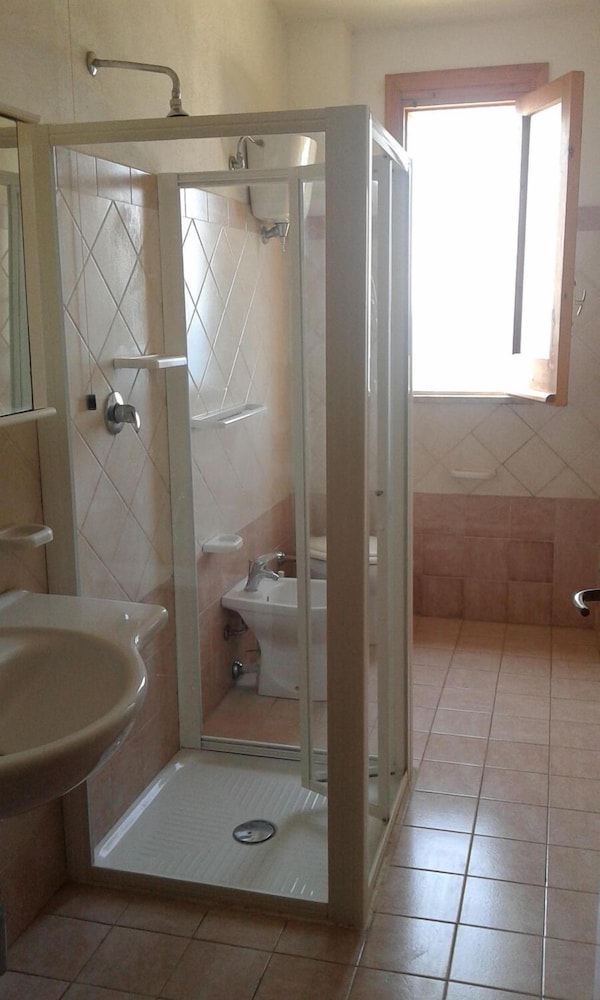 Photo 35