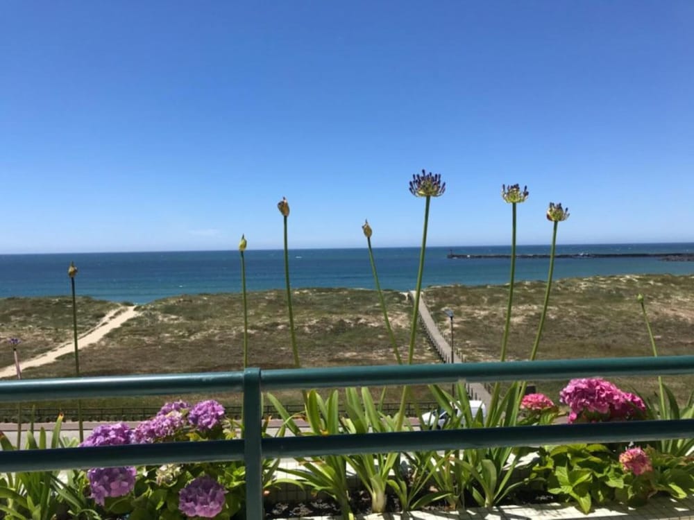 Ti Beach House in Mindelo