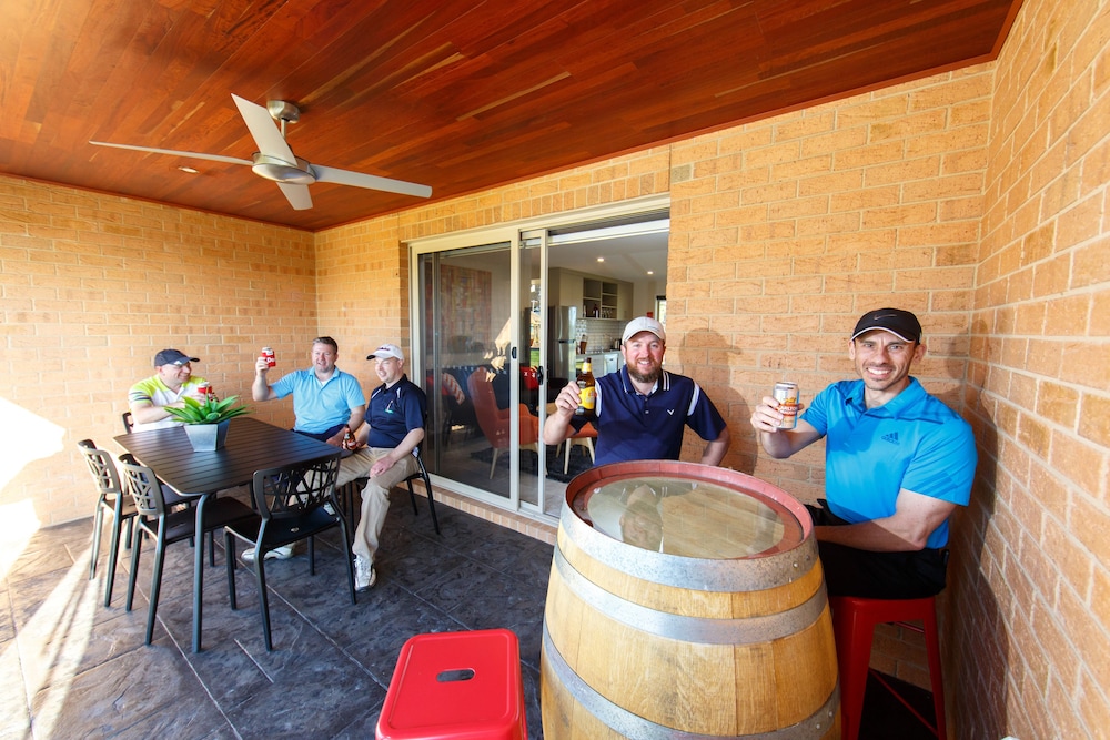 Howlong Golf Resort