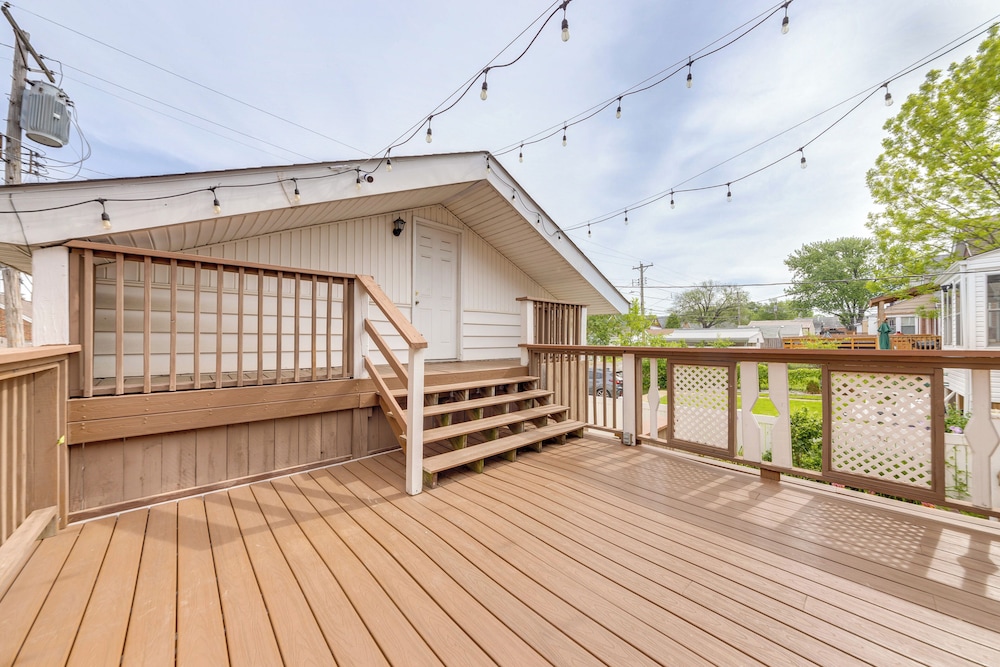 Spacious St Louis Retreat: 8 Mi to Downtown! view 2