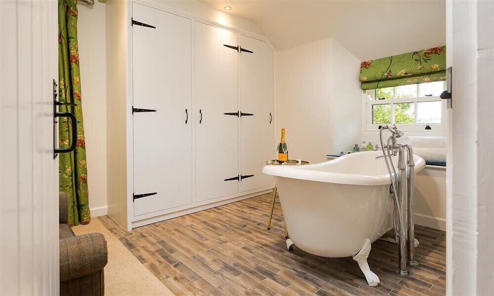 Lacet Cottage