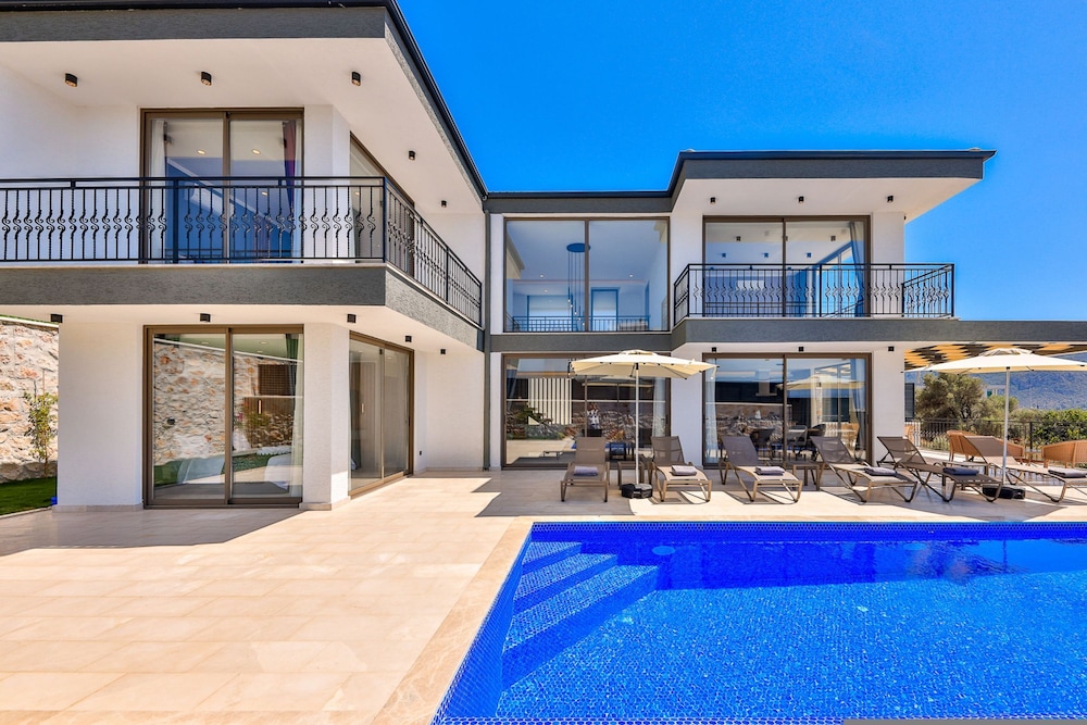 Villa Etoo in Ye ilk y Mahallesi