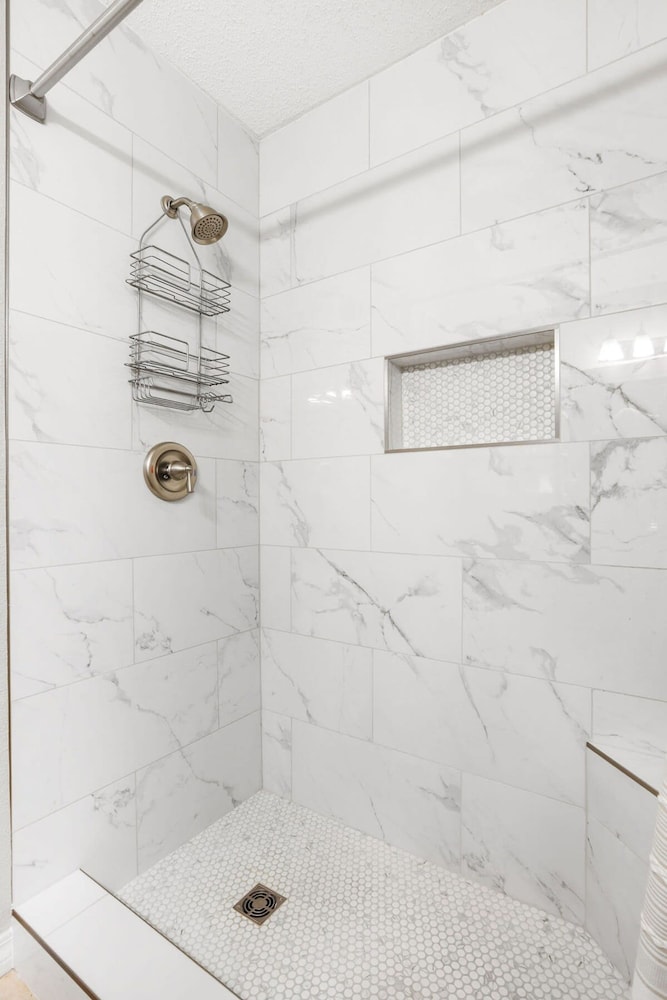 Sunrise Village 215- 2BR 1BA Gulf Front Sleep 6