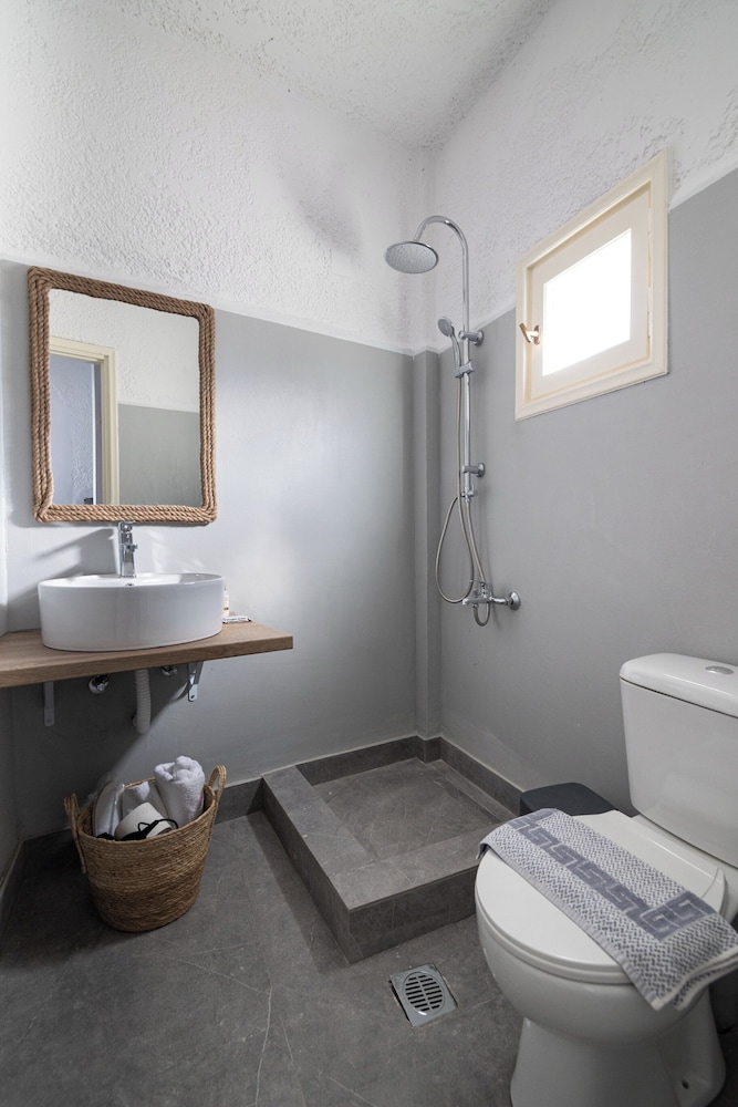 Hesperia Apartments