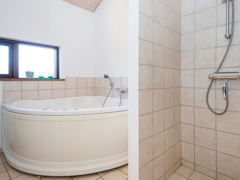 6 Person Holiday Home in Ulfborg view 3