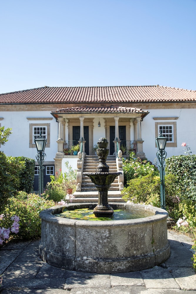 Casa de Santa Comba view 4