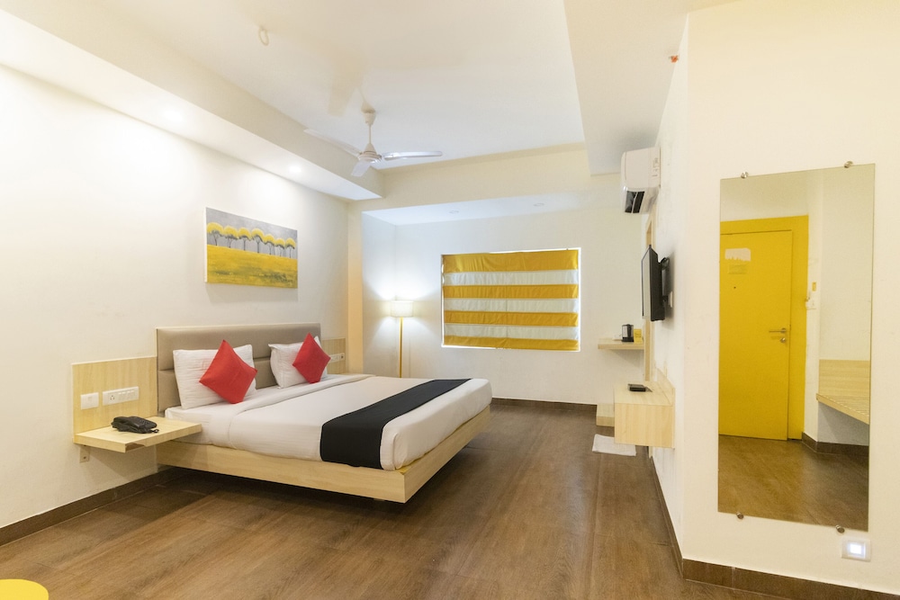 OYO 16340 Yellow Hotels