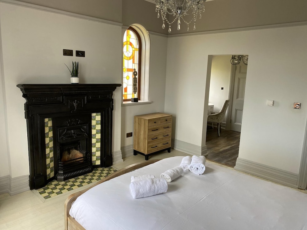 Seaside Retreat at Port Talbot view 5