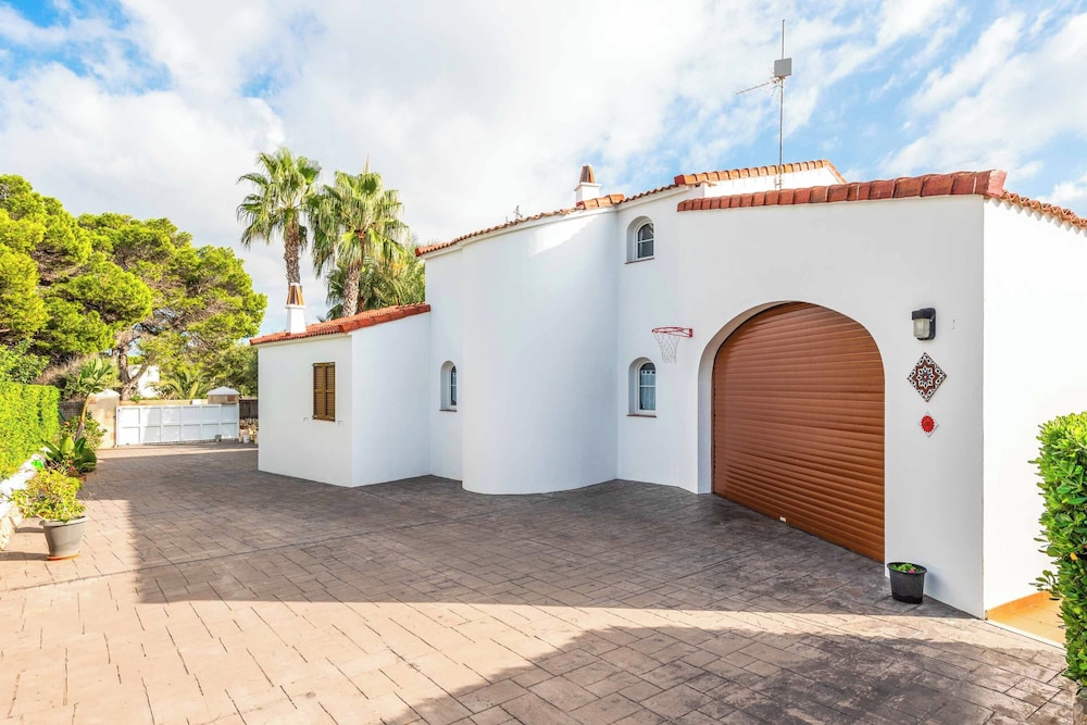 Villa Juana Blanes