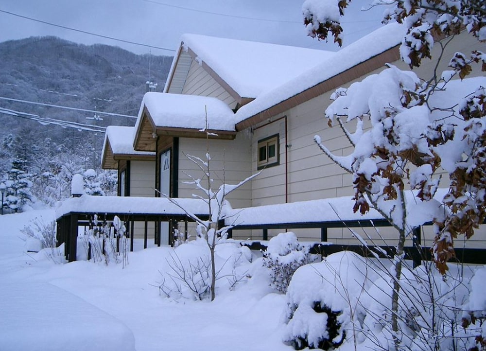 Nadeuli Pension