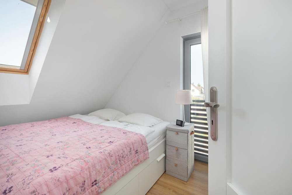 Holiday Home, 3 Bedrooms, Private Garden