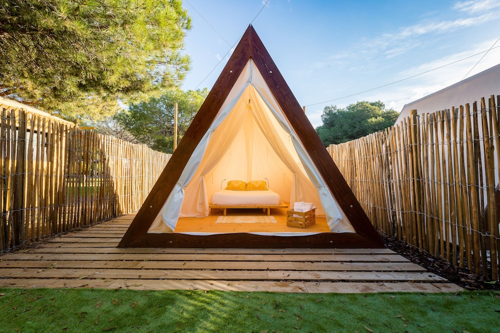HolaCamp Sitges Garrofer