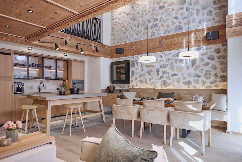 BelArosa Chalet