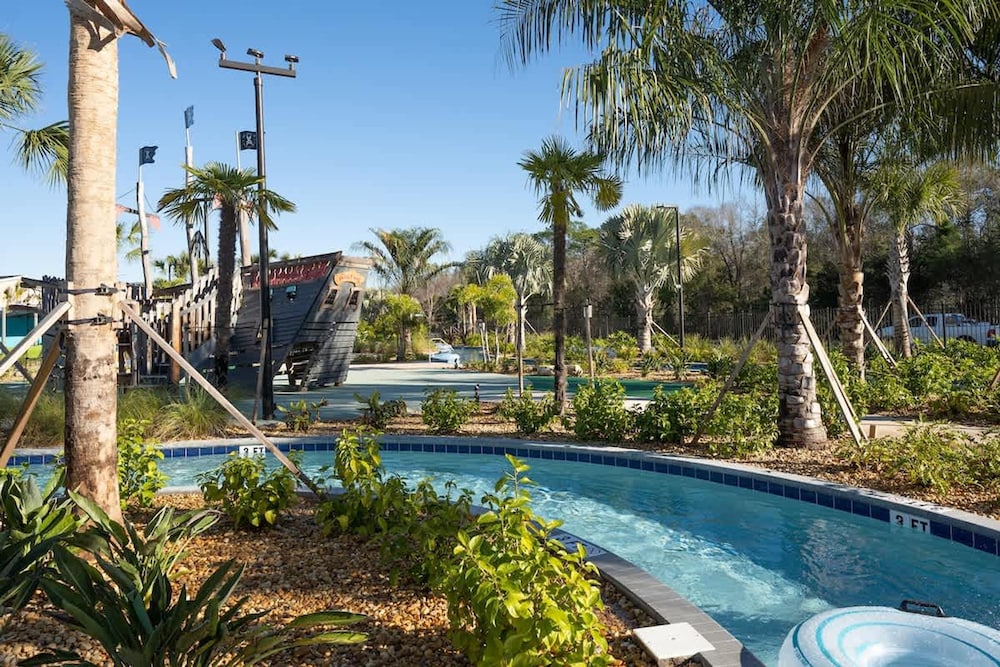 Amazing Resort Near Disney 4BR Townhome