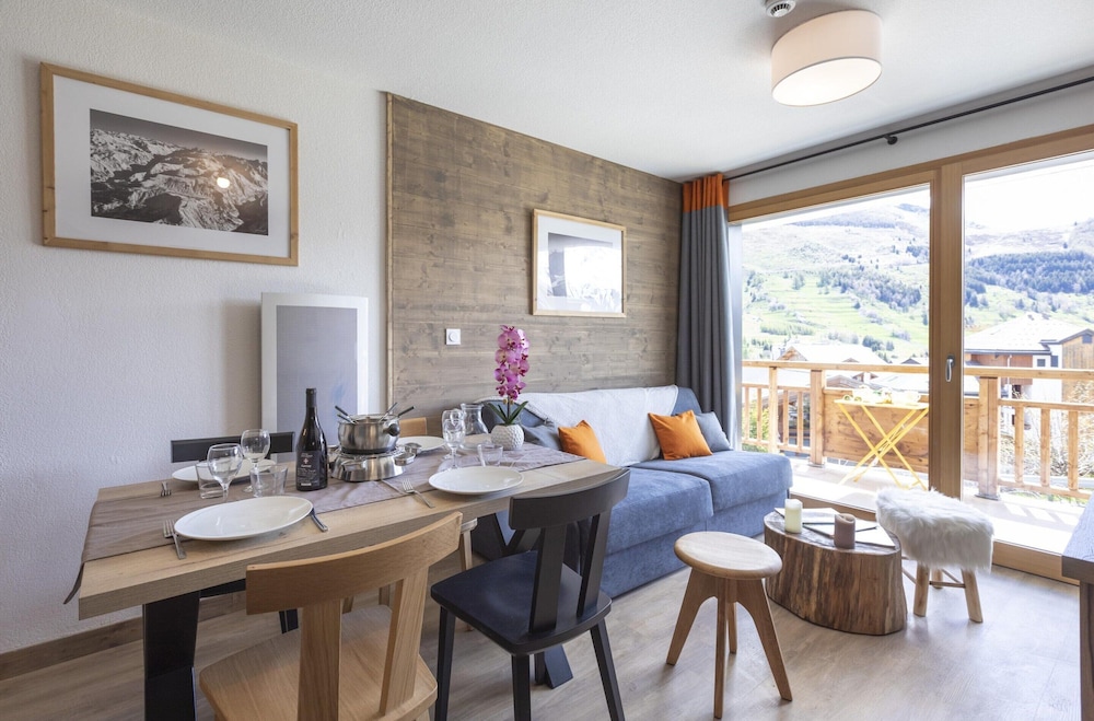 Apartment in Les Deux Alpes With Mountain Views